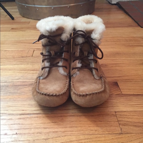 ugg moccasin boots womens
